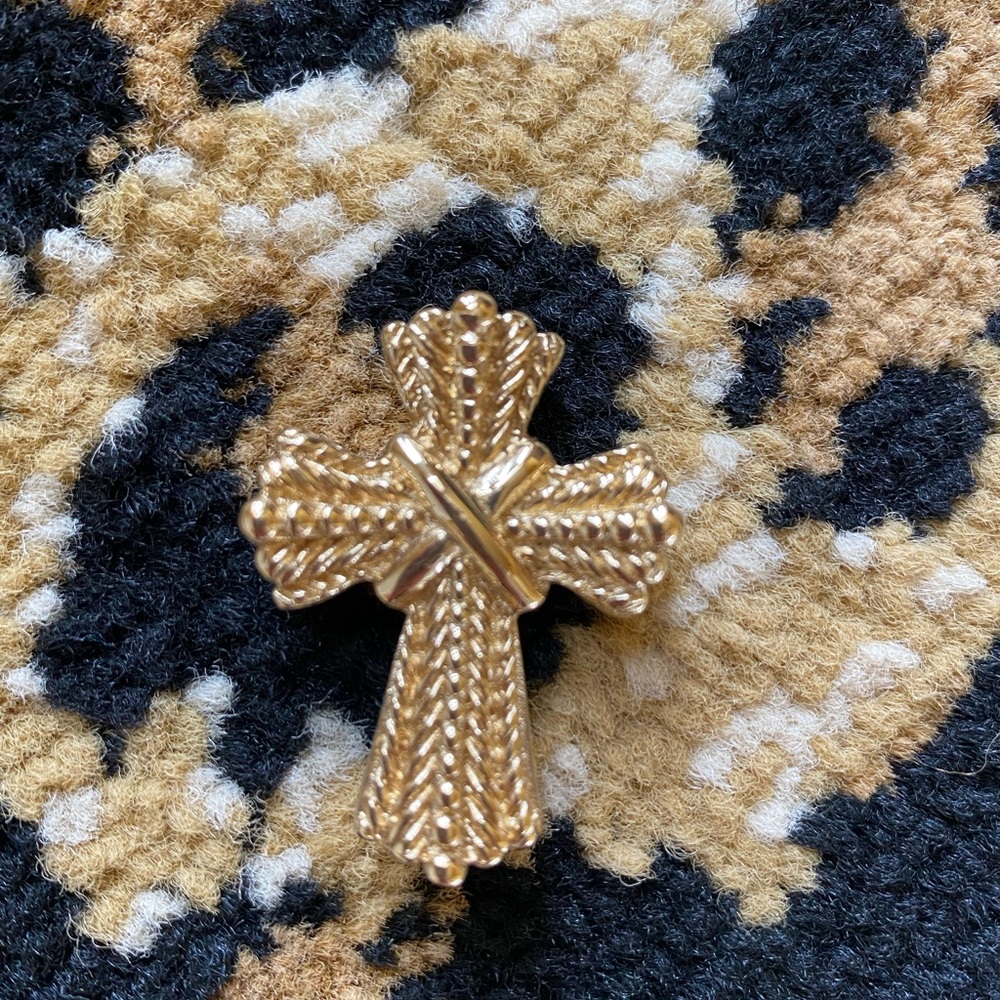 14K Gold Cross Pendant